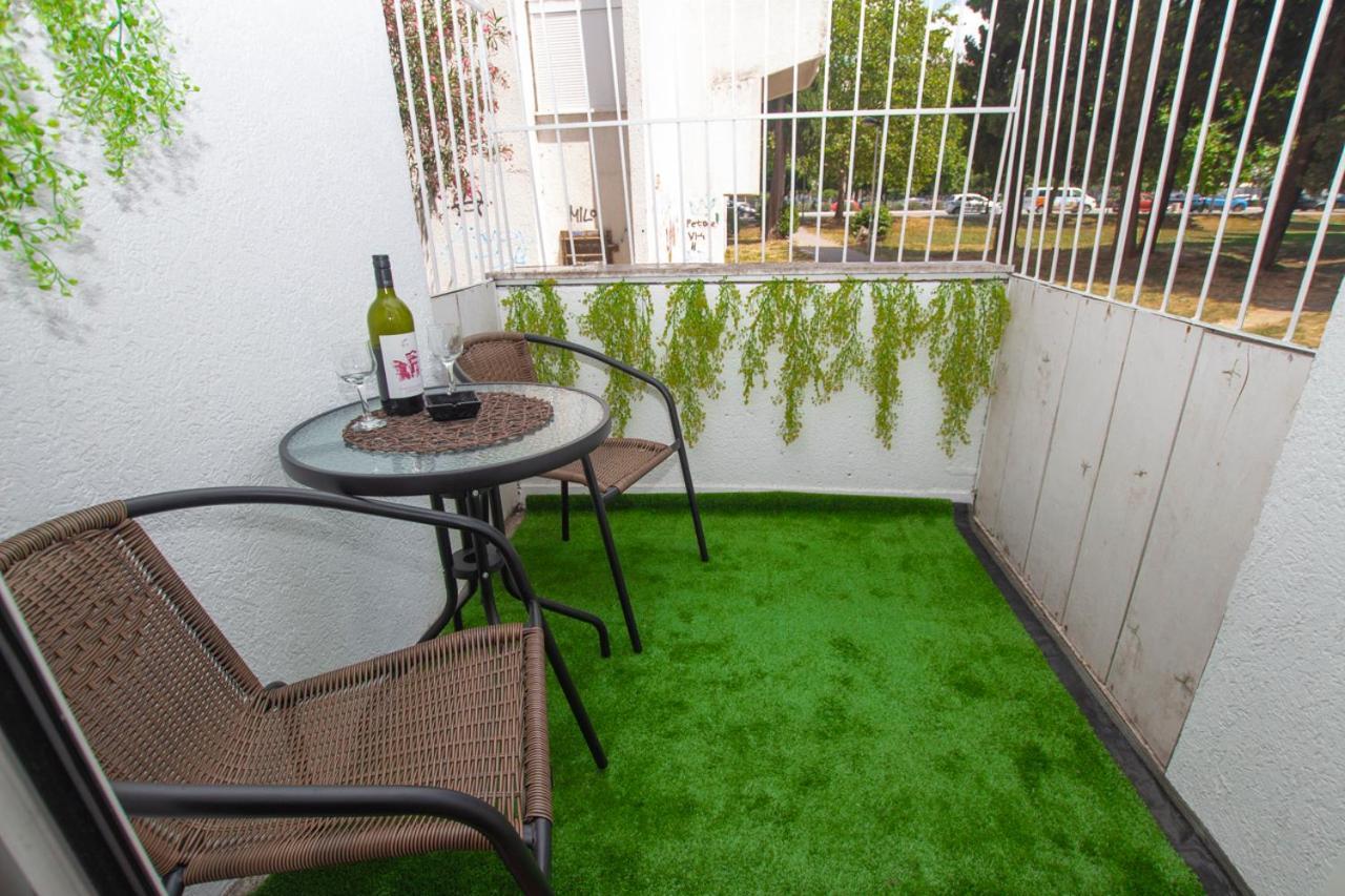 Lea Apartment Bar Exterior foto