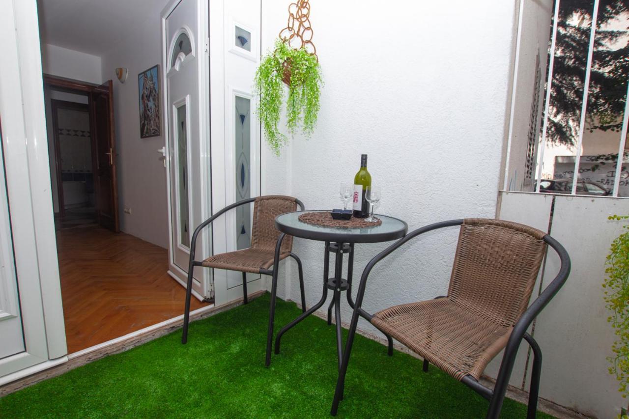Lea Apartment Bar Exterior foto